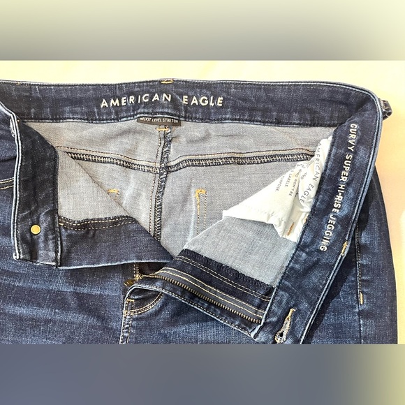 American Eagle Blue Women's Curvy Super Hi-Rise Denim Jegging Jeans 16 Short - Picture 7 of 14